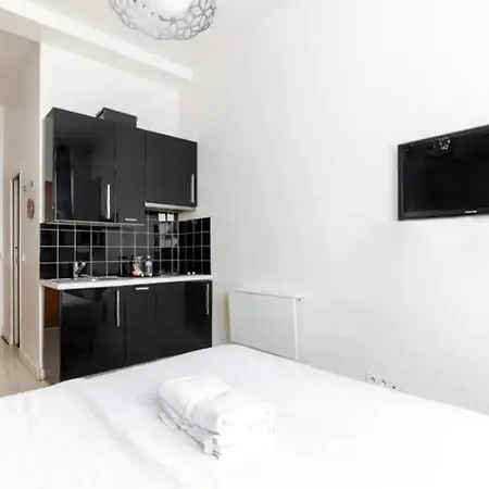 Apartment Hsh Tesson-canal St Martin Charming Cosy Studio